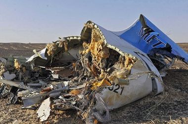 31 жовтня 2015 року, 23:16 Переглядів:   Що впав в Єгипті літак міг зруйнуватися ще в повітрі