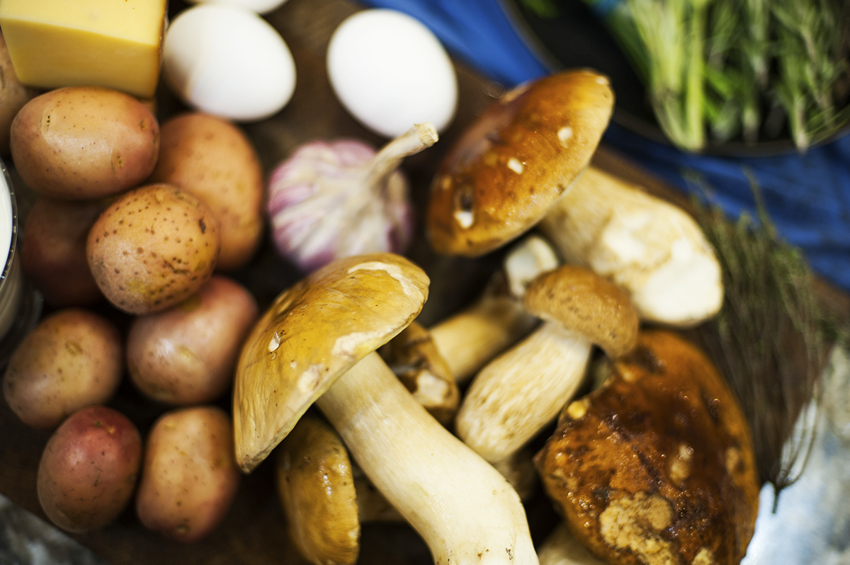 Картопляна запіканка з білими грибами